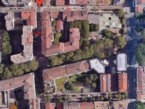 Grand box à la location Lyon 3eme