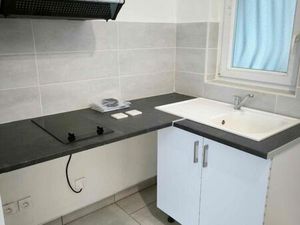 Studio 1 pièce 28 m²