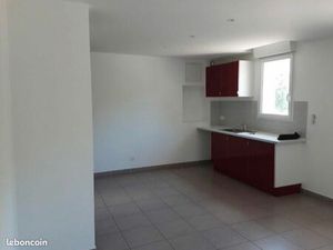 Location T2 42m3 LA BOISSE