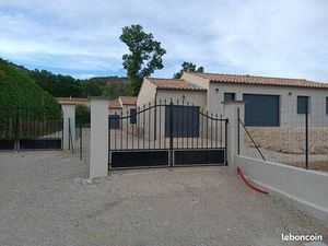 Chusclan villa de 2023 89 m2 sur 800 m2