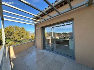 T3 68m2 avec terrasse 27 m2 1490 euros