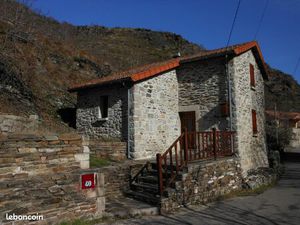 Petite maison de caractère indépendante dans les Cévennes
