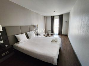 Appartement Courbevoie 2 pièces 49.81 m2