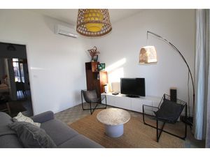 T2 refait à neuf avec terrasse 13005 Marseille PROCHE FAC ME