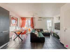 Appartement 4 pièces lumineux à Vaulx-en-Velin Village