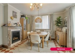 Huis met 4 slaapkamers en stadskoer in centrum Brugge