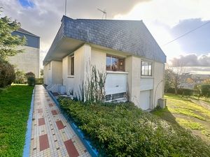 Maison à vendre SAUMUR 4 chambres - vie de plain-pied  jardin  garage
