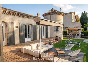 Vaste demeure avec piscine et vue panoramique sur Valence