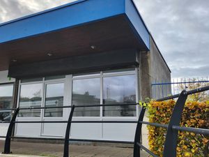 LOCAL COMMERCIAL PORT JEROME SUR SEINE