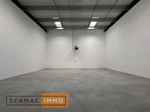 Local d'activités de 1341m²