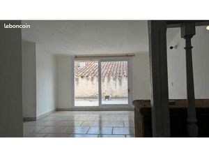 Maison de village avec terrasse