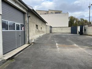 BUREAUX ENTREPOT 310M2 CORMONTREUIL