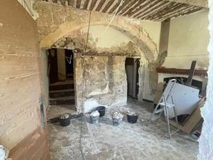 Maison à rénover quartier historique Robion