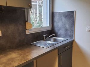 Locarion T2 44 m2 refait à neuf proche centre ville