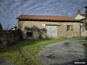 Maison 45 m² Saint Saud Lacoussiere