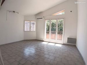 Studio 1 pièce 28 m²