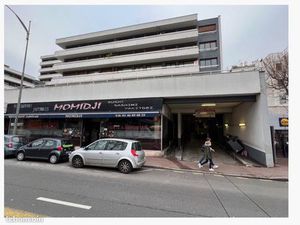 Parking souterrain sécurisé au centre de Sèvres