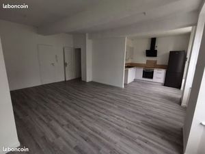 À louer – Maison T4 – Place Mazarin