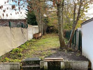 HEM loue charmante maison de ville avec jardin