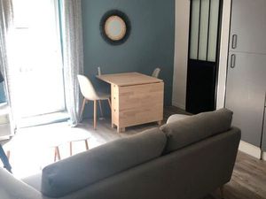 Centre-ville avec balcon