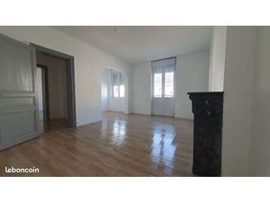 Appartement T3 83 m2 rénové récemment