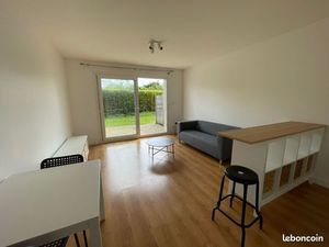 T2 meuble avec terrasse / moulin blanc et cmb/arkea