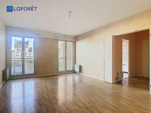 Vente Appartement 2 pièces à Pontivy (56300) : à vendre 2 pièces / 53m² Pontivy