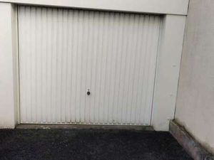 Location Garage box et parking à Ouistreham (14150) : à louer / 14m² Ouistreham