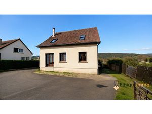 Spacieuse maison individuelle et sa piscine