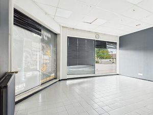 Local professionnel proche de la rocade