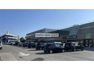 LOCAL COMMERCIAL A LOUER