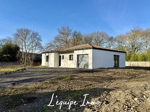 Maison T4 neuve de plain pied d'environ 105 m2 sur 1500m2