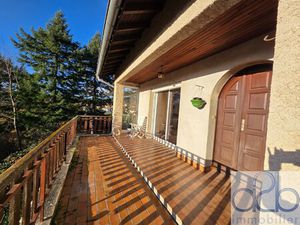 Blavozy  grande villa F6 sur terrain de 2200 m²