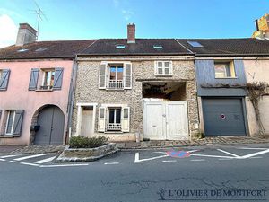 Maisons de village de 8 pièces 187 m² proche de Montfort L'Amaury