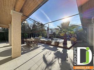 Piègros-la-Clastre  Villa récente de plain-pied 200m² sur pa