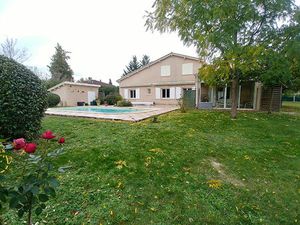 CAUSSADE PROCHE CENTRE VILLE