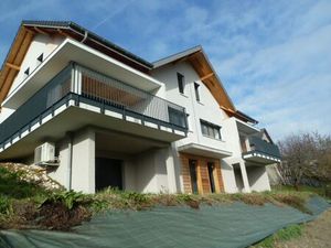 Maison mitoyenne de 2024