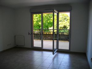 AIX QUARTIER SAINT MITRE - T2 avec terrasse et parkings
