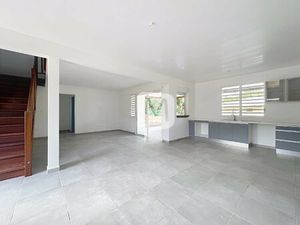 DPT GUYANE  à louer REMIRE-MONTJOLY Maison T5 d'environ 133 m²