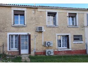 Vente maison 6 pièces 87 m² à Saint-Martin-des-Fontaines (85570)  55 000 €