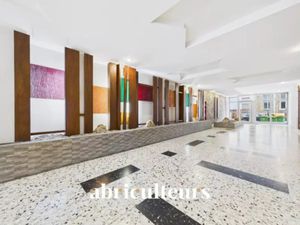 LOCAL COMMERCIAL 139M2 - MODULABLE - EMPLACEMENT RECHERCHÉ