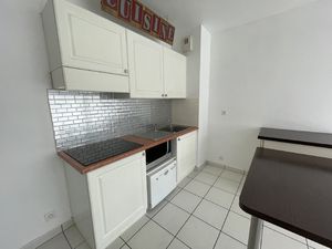 Location Appartement 2 pièces 34m² LUC LA PRIMAUBE 12450