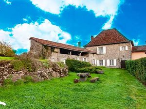 Vente maison 6 pièces 157 m² à Augignac (24300)  211 464 €