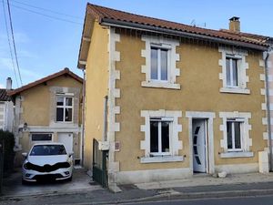 Vente maison 6 pièces 162 m² à Saint-Astier (24110)  184 950 €