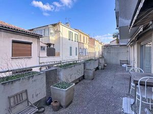 T2 avec grande terrasse plein ciel – Marseille 4ᵉ – 45 m²