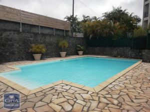 Appartement à louer 2 pièces 40.79 m² - Le Tampon (974) - 570€