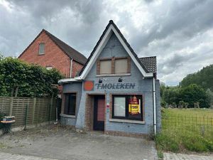 Commercieel te koop in Denderbelle met 3 slaapkamers