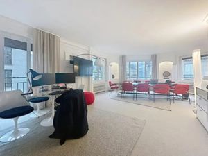 PARIS 75008 - LOCAL PROFESIONNEL DE 85 M²