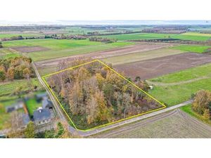 Bos op 5467m² grond