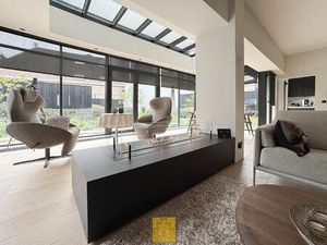 Uniek high-end appartement met privétuin in hartje Brugge – ca220 m² wooncomfort en ca170 